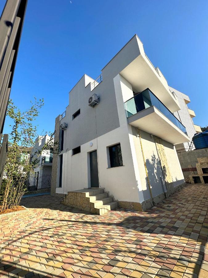 גוניו European Village Old Villa 6 מראה חיצוני תמונה