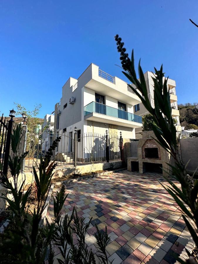 גוניו European Village Old Villa 6 מראה חיצוני תמונה
